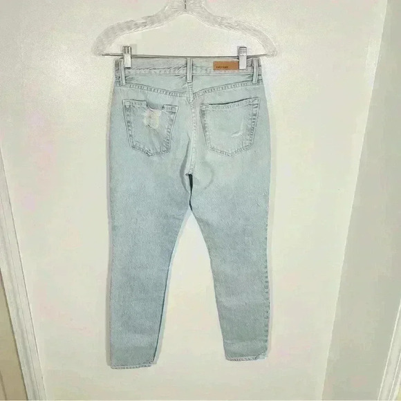 GRLFRND Yasmin Mid Rise Jeans Fame Wash Light Denim Preppy Academia Distressed - Picture 11 of 12
